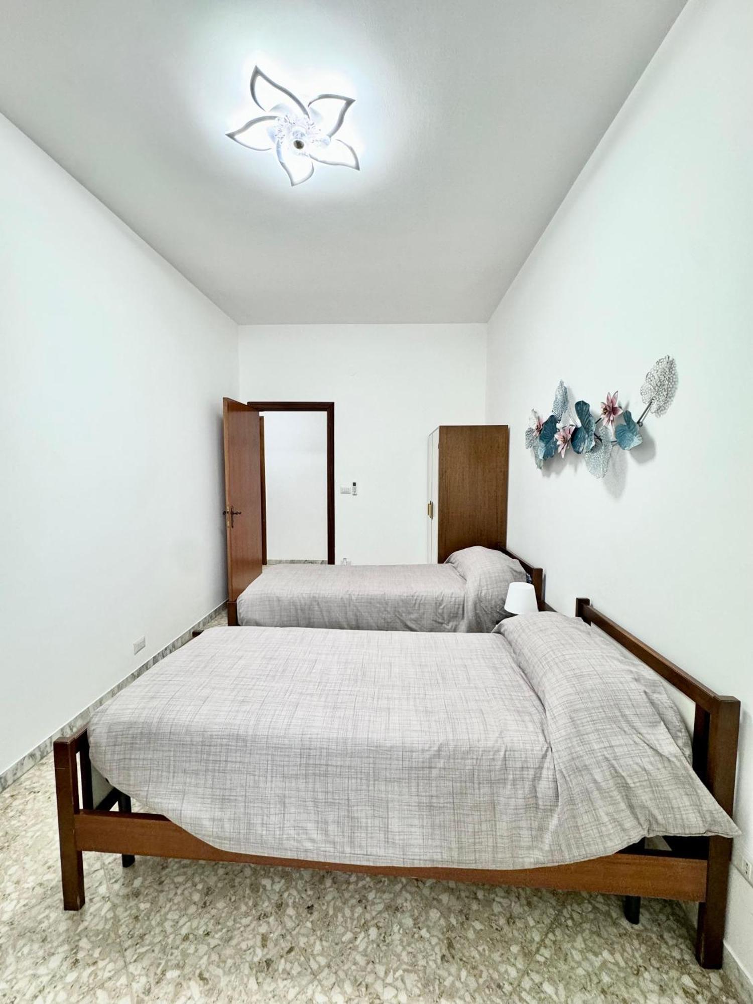 Aliste Apartment Brindisi Exteriör bild