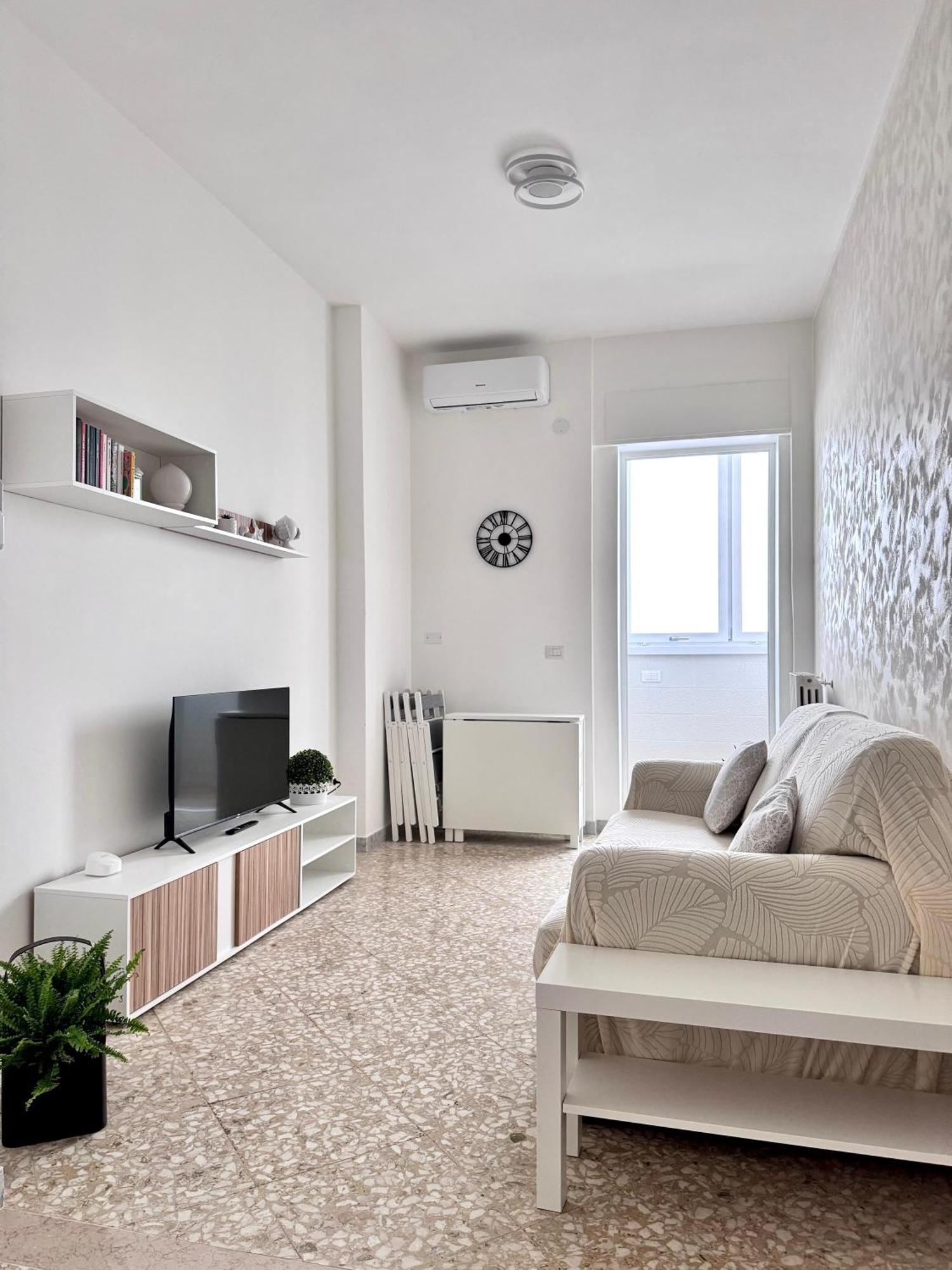Aliste Apartment Brindisi Exteriör bild
